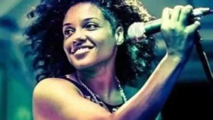 Singer Sophia Urista Biography Age, Nationality, Wiki, Parents, Net