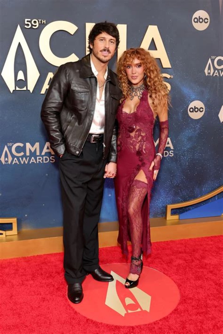 Singers Uché and Laci Kaye Booth rep Houston on 'American Idol' premiere