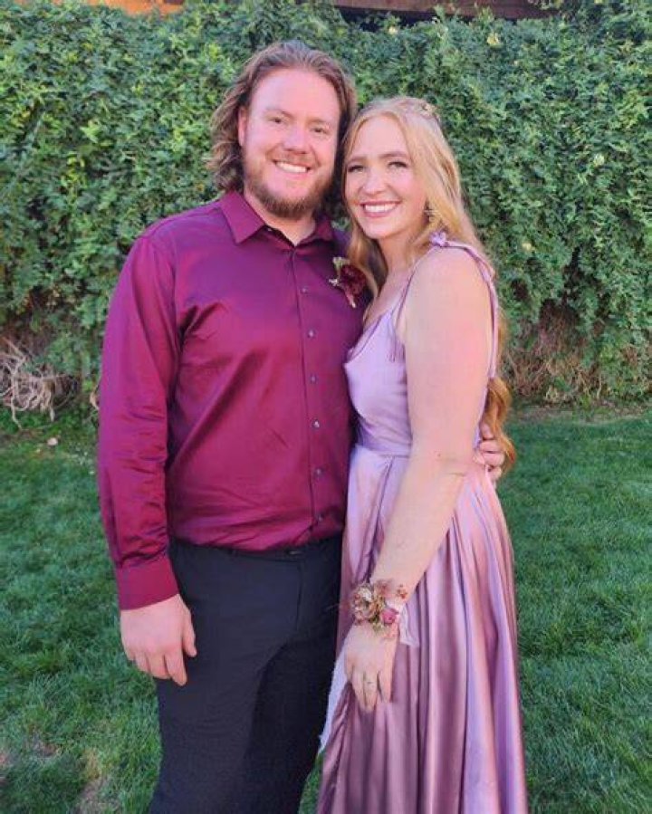 SISTER WIVES Aspyn Brown and Mitch Thompson wedding photos and details