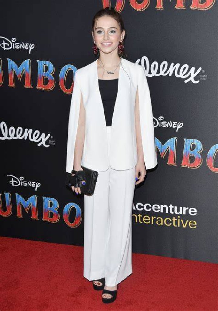 Sky Katz &ldquo;Dumbo&rdquo; World Premiere in Hollywood &bull; CelebMafia