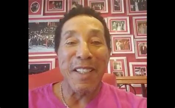 Smokey Robinson goes viral for mispronouncing Hanukkah as &lsquo;Chanooka