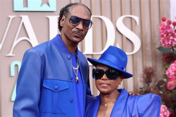 Snoop and wife Shante Celebrity couples, Snoop dogg, Snoop dog