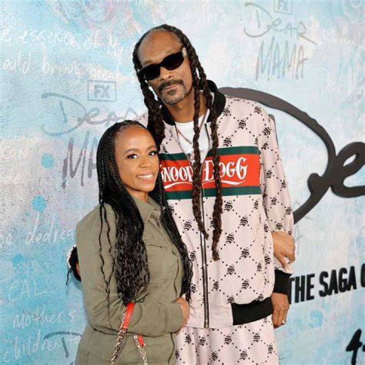 Snoop Dogg&rsquo;s Wife Responds To Rapper&rsquo;s Sex Tape Scandal MadameNoire