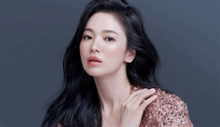Song Hyekyo To Star In 2 New Dramas 'The Glory', 'Presently We're