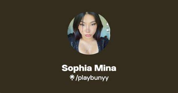 Sophia Mina • sophiamina • Milkshake Website Builder