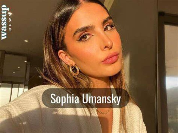 Sophia Umansky Bio, Age, Net Worth, Parents, Dating