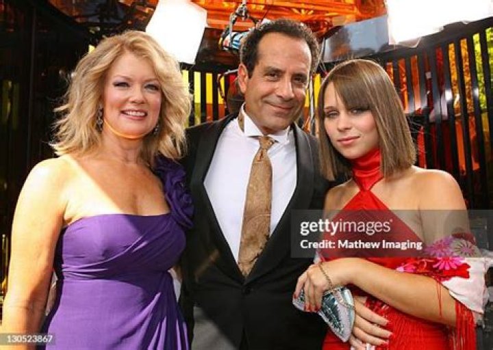 Sophie Shalhoub (Tony Shalhoub Daughter) Wikipedia, Bio, Age, Height