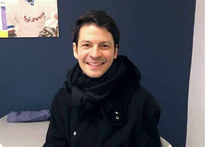 St&eacute;phane Lambiel a publi&eacute; sur Instagram &laquo; Petite soir&eacute;e avec ma maman