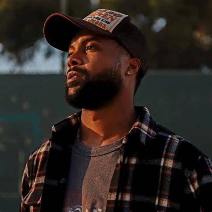 Steelo Brim Biography Age, Net Worth, Height, Wife, Sister ExposeUk
