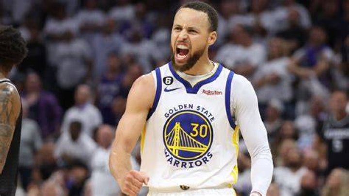 Steph Curry's oldest daughter is all grown up at college basketball