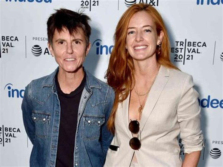 Stephanie Allynne's Wiki Biography. Who is Tig Notaro's wife?