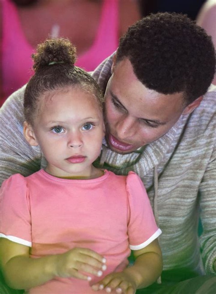 Stephen Curry and his adorable daughter Riley Stephen curry, Stephen