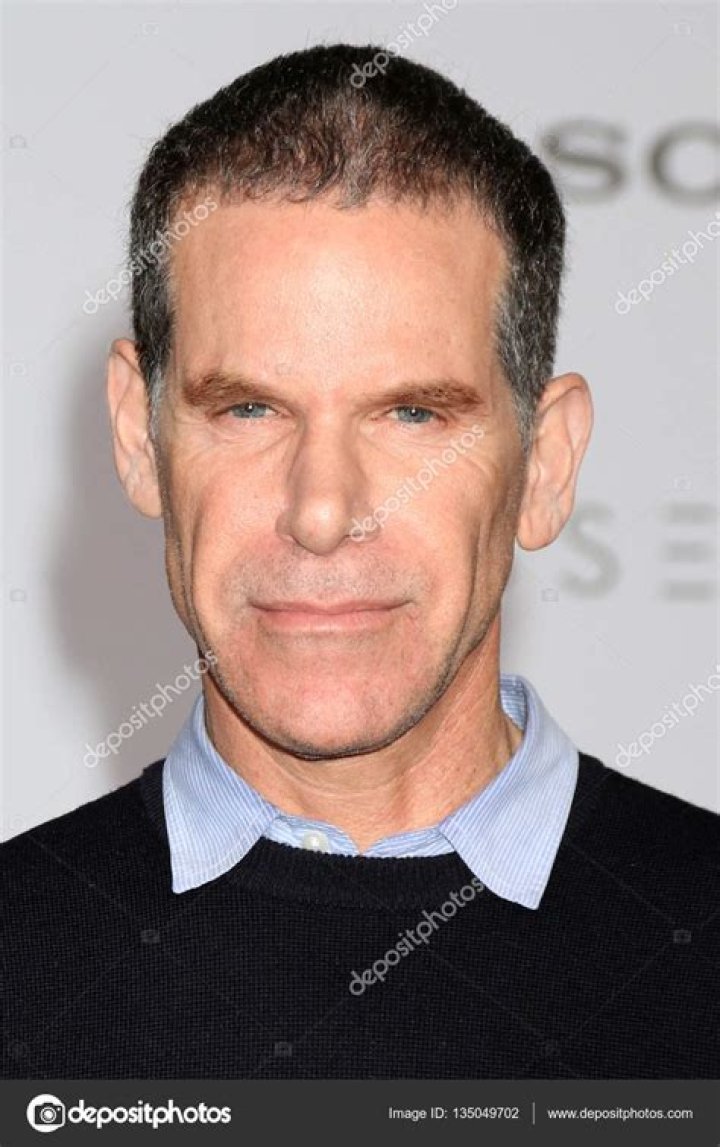 Stephen Hamel at the Passengers Premiere at the Westwood Village