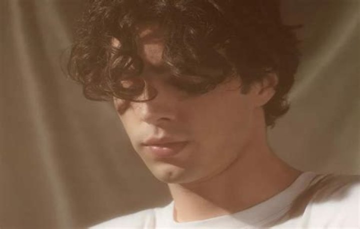 Stephen Sanchez Height, Ethnicity, Girlfriend, Wiki, Net Worth, Age