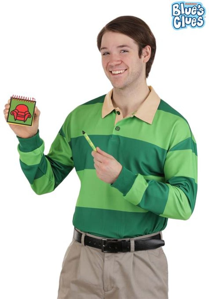 Steve Blue's Clues Meets Alyson Court Comfy Couch by