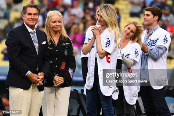 Steve Garvey Wife, Age, Children, Height, Parents, Wiki, Ethnicity, Net
