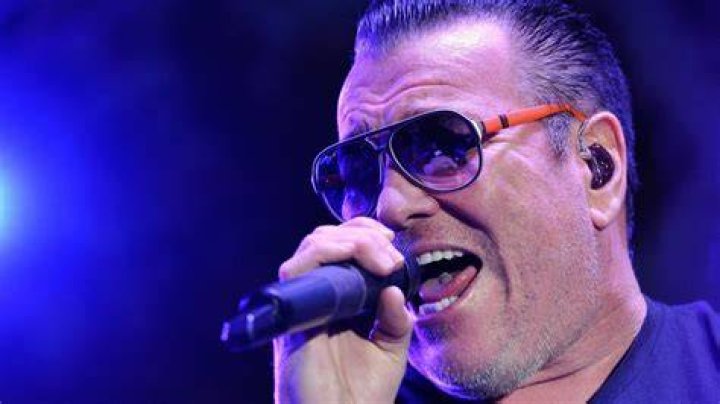 Steve Harwell Smash Mouth original lead singer is in hospice care