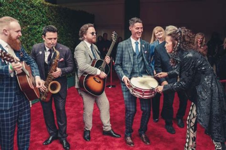 Steven Tyler Hits The Red Carpet With All Four of His Kids Including
