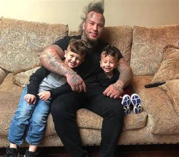 Story of Phillip Katsabanis, the rapper known as Stitches Sidomex