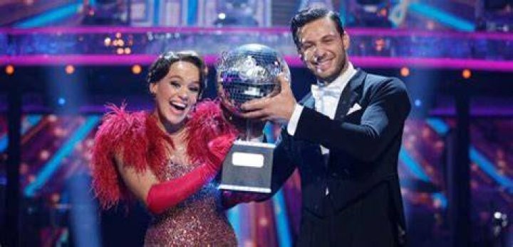 Strictly winner Ellie whispers four word message to partner Vito Coppola moments after huge win amid