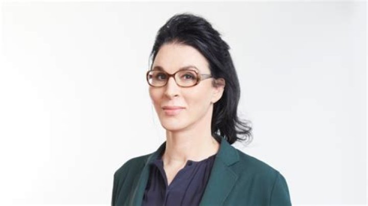 Sue Y. Nabi