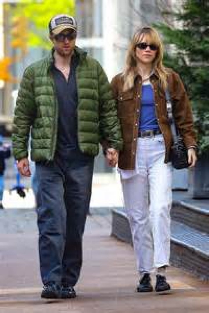 Suki Waterhouse dating 2024