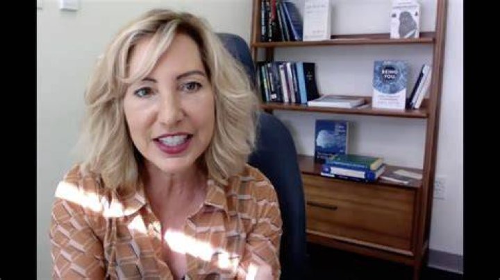 Susan Schneider Bio, Family, Career, Husband, Net Worth, Measurements