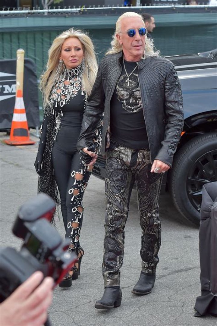 Suzette Snider Arrives at GRAMMY Awards Viewing Party in LA 04/03