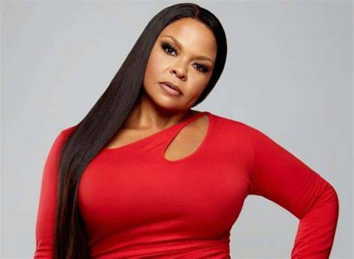 Tamela Mann's Incredible Weight Loss at 56 "Now I Feel Amazing!" Page 2 of 5
