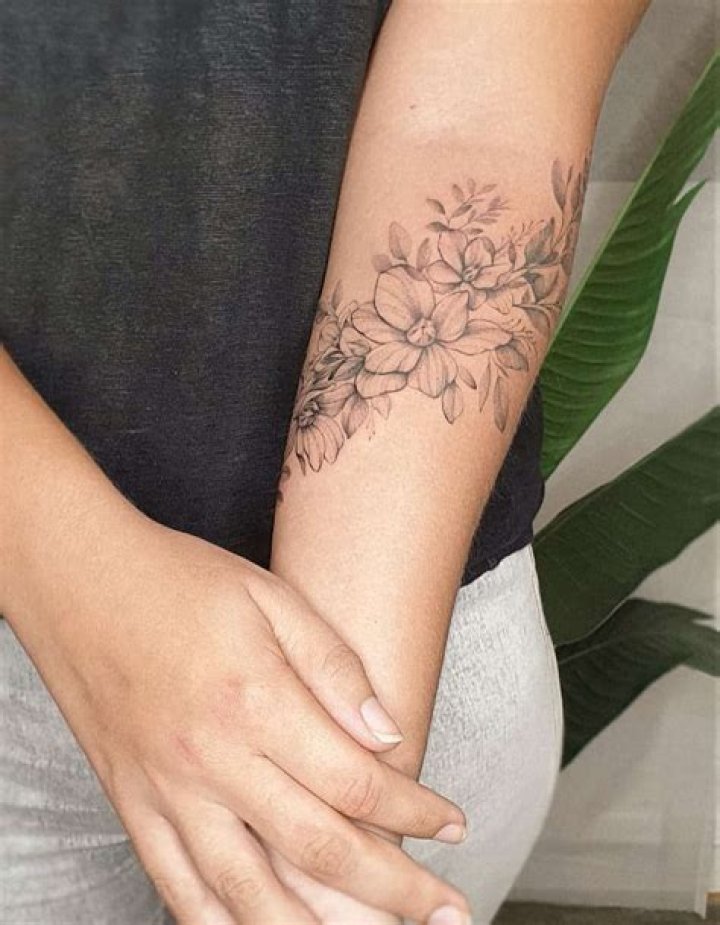 tattoos for women flowers Tattoosforwomen Flower Cover Up Tattoos