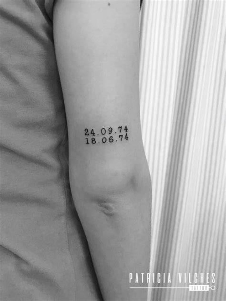 Tatuaje fecha dia fallecimiento de un ser querido y nacimiento