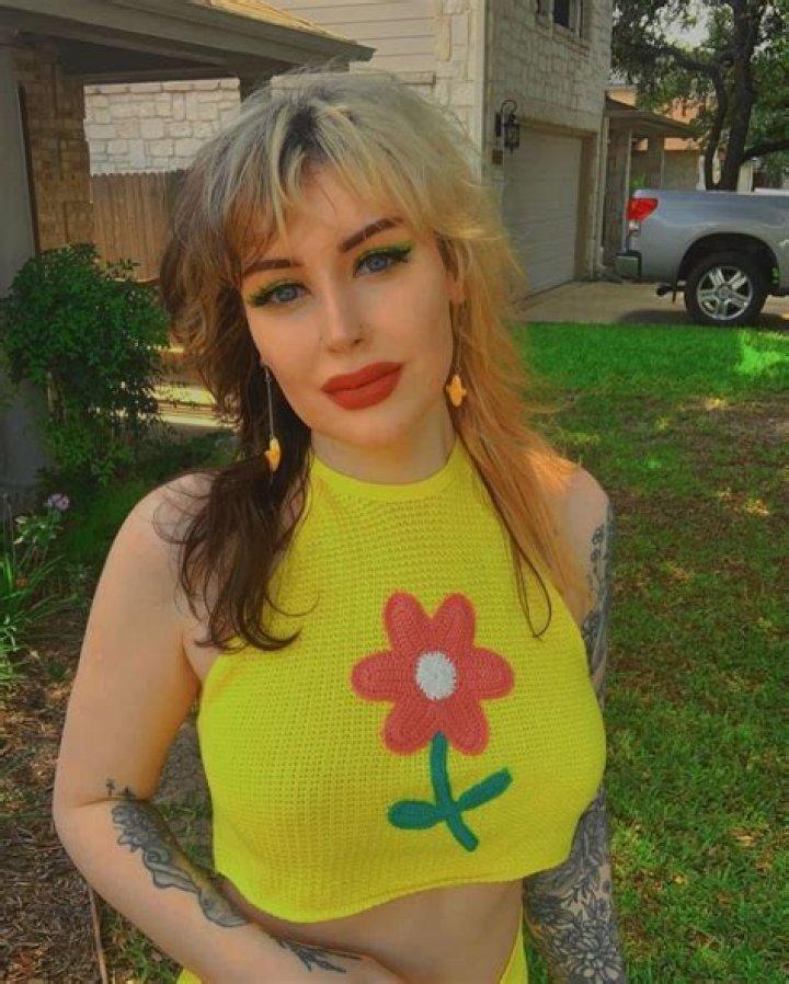 Taylor Nicole Dean Track Marks