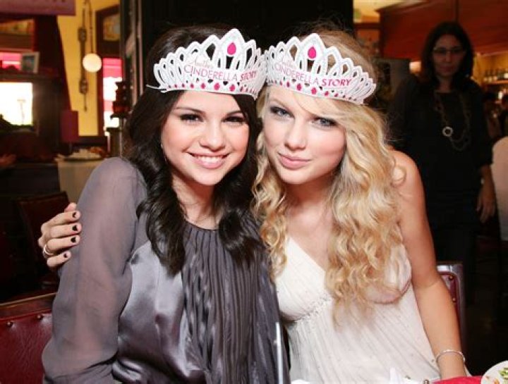 Taylor Swift and Selena Gomez Taylor Swift Photo (20903021) Fanpop