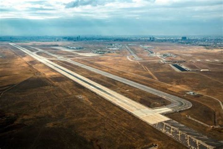 TaylorSwiftMetlife Lattes & Runways