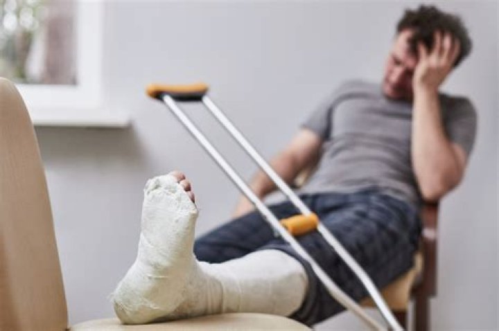 Tchouam&eacute;ni, injured what he has, how long he will be out and how many