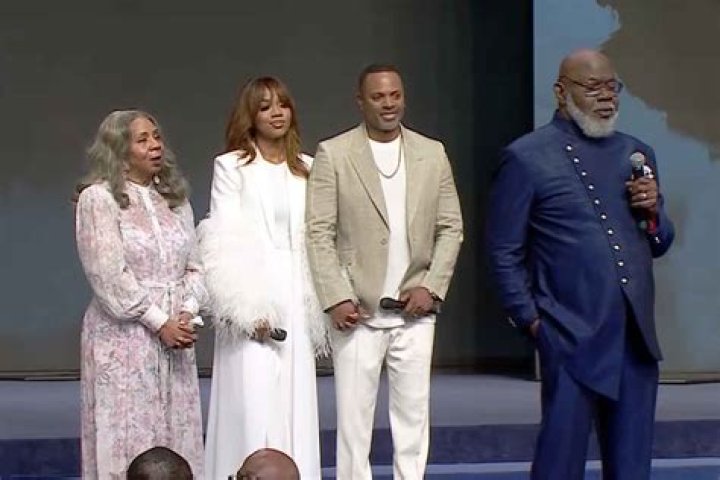 TD JAKES TD JAKES WIFE & ALL GROWN CHILDREN YouTube
