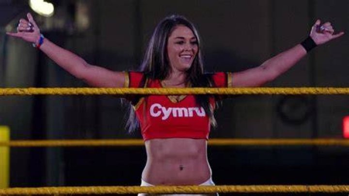 Tegan Nox Comes Out As Lesbian, Says She Was Living In A "Don't Ask