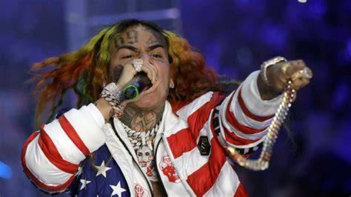 Tekashi 6ix9ine's homeless dad wants son to give him money