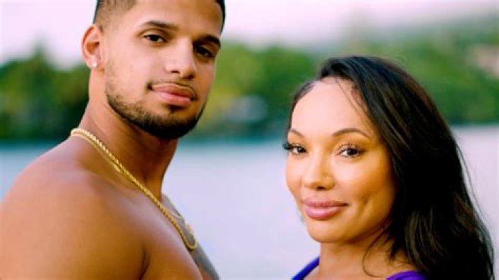 Temptation Island Get to Know Kaitlin Tufts and Hall Toledano
