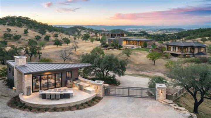 Texas Home of Jamaicanborn Writer/Philanthropist, Suzanne McFayden
