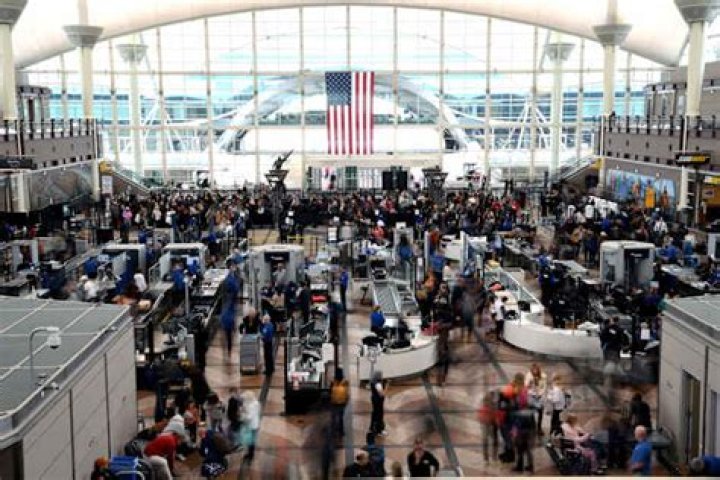 The 5 Best Airport Smoking Lounges in the United States