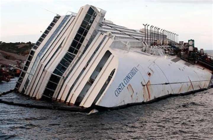 The 8 Worst Cruise Ship Disasters