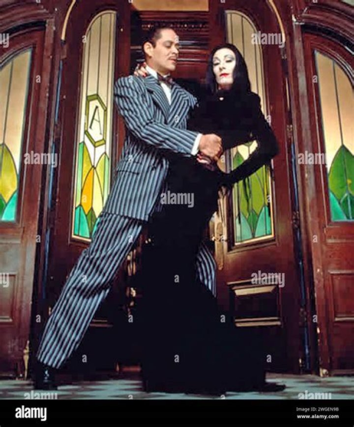 The Addams Family Anjelica Huston Photo (40231792) Fanpop