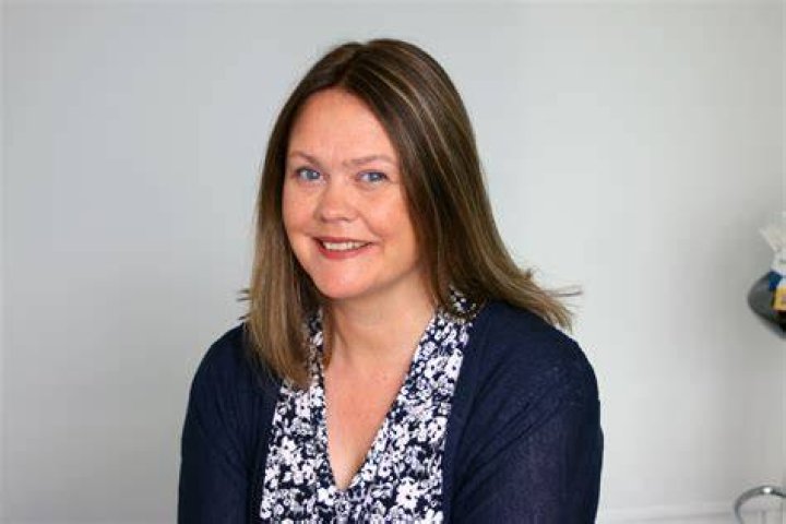 The Agency Women Chloe MacKenzie