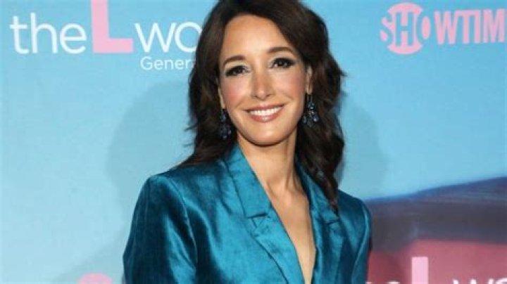 The L Word Nobody Rocks a Power Suit Like Jennifer Beals IndieWire