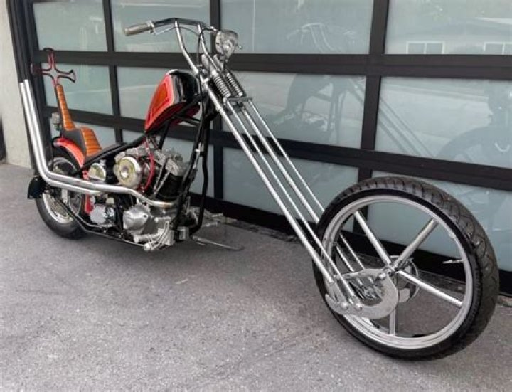 The Legendary Sugar Bear Springer Front End on a &lsquo;76 Shovelhead Chopper