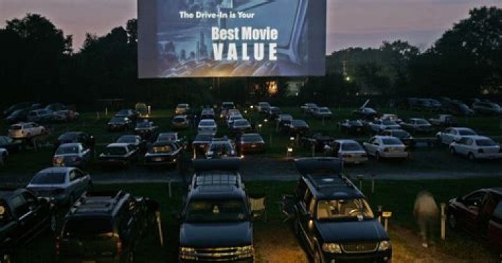 The Paramount Drive In Theatre Is Still Showing Movies LA Dreaming