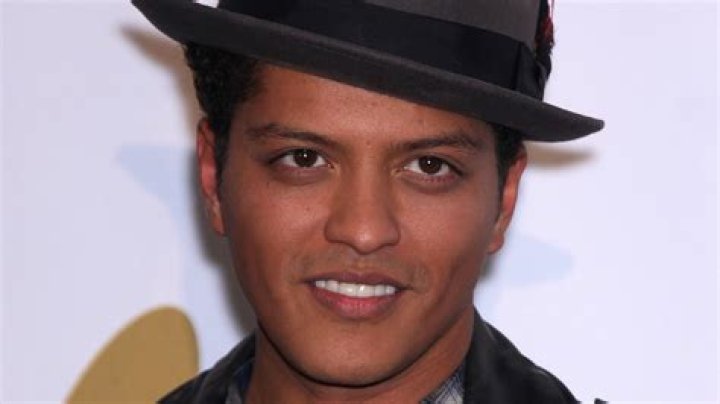 The Tragic Death Of Bruno Mars' Mother