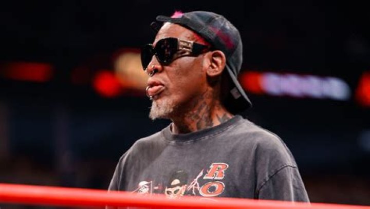 The Worm is back! Dennis Rodman returns to United Center for the first