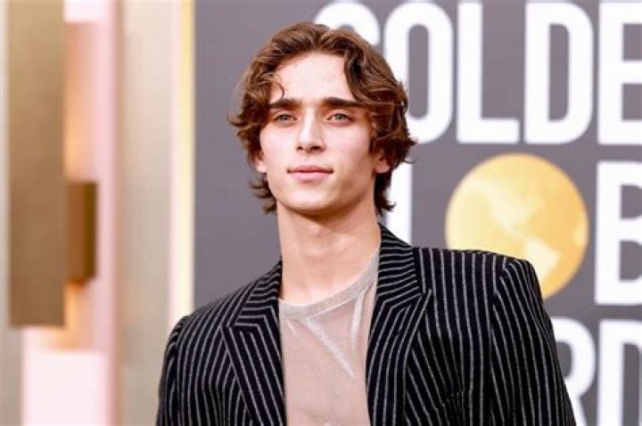TikTok Star Josh Richards Appears on ‘Selling Sunset’ Season 7 Us Weekly